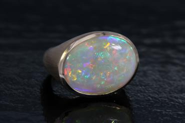 18k Rosé Gold Statement Ring with Stunning Light Opal