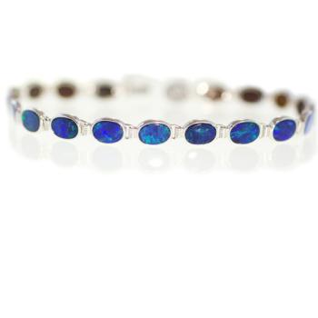 Armband aus 585er Weißgold mit blau-grünen Opaldubletten