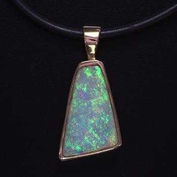 Pendant Gold Light Opal, Opal Jewellery
