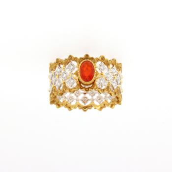 Zweifarbiger Ring mit Filigranarbeit, Feueropal und Brillanten