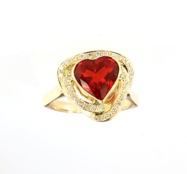 18k Yellow Gold Ring with Heart-Shaped Mexican Fire Opal and Diamonds