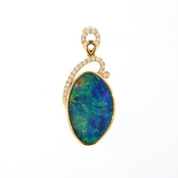 18k Yellow Gold Pendant with Colorful Opal Doublet and Diamonds