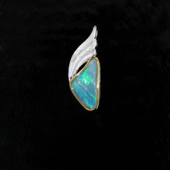 Blau-Grüner Kristallopal in Sterlingsilber-Anhänger