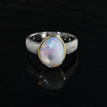Australischer Skinshell-Opal in Sterling-Silber-Ring