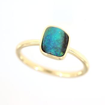 Blau-Grüner Boulderopal in Schlichter 750er Gelbgold-Ring