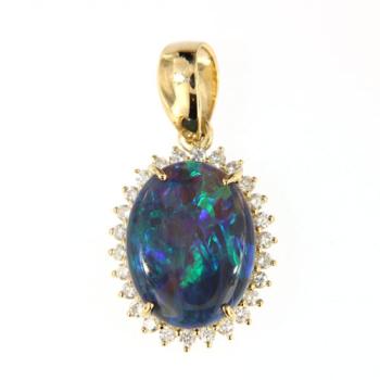 Gelbgold-Anhänger mit ovalem Schwarzopal und Diamant-Halo