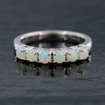Stapelbarer Ring aus Silber mit sechs Hellopalen