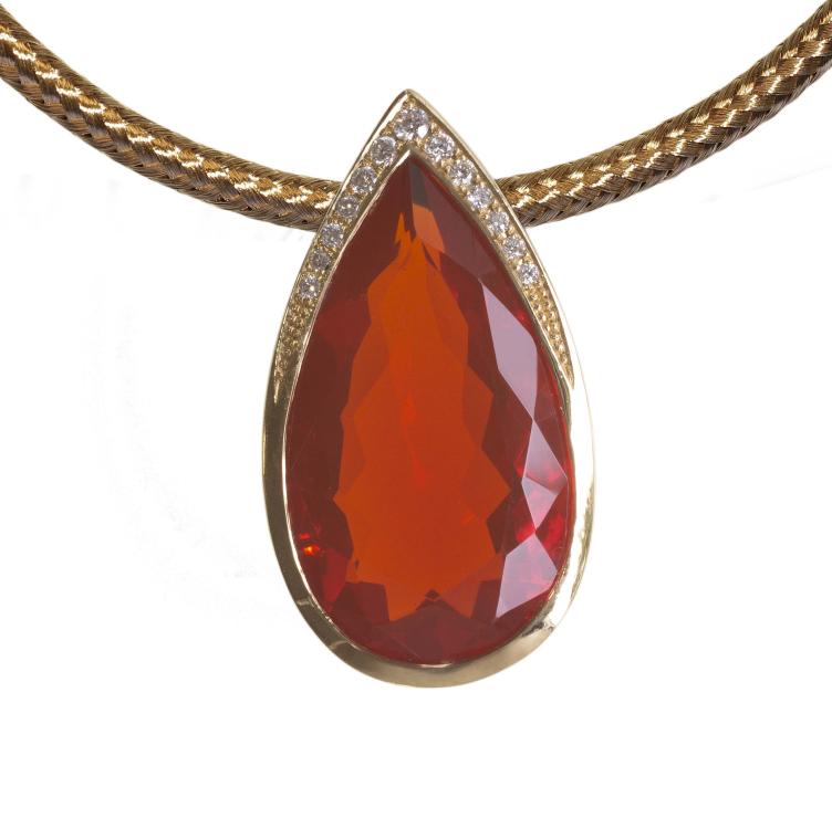 18k Gold Pendant with Pear-Shaped Red Fire Opal and Diamonds