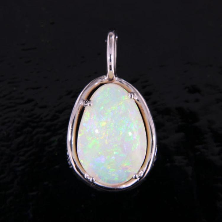 Pendant Gold Light Opal, Opal Jewellery