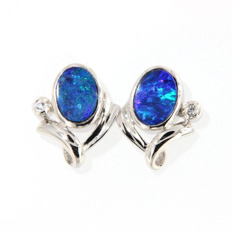 Ohrstecker aus Sterlingsilber mit blauen Opaldubletten