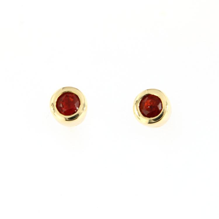 Small Fire Opal stud earrings in 18k yellow gold