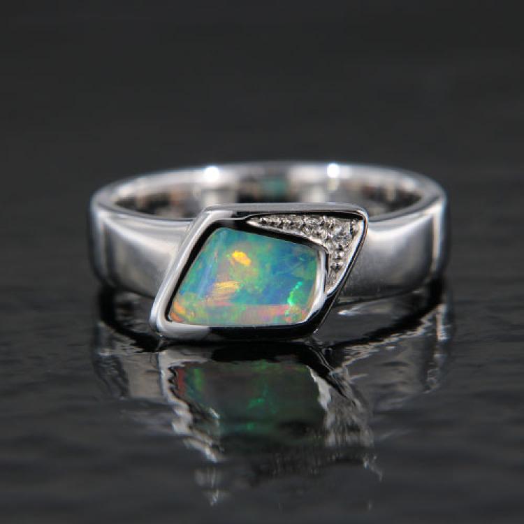 Delicate Ring with Crystal Opal and Diamonds in 18k White Gold