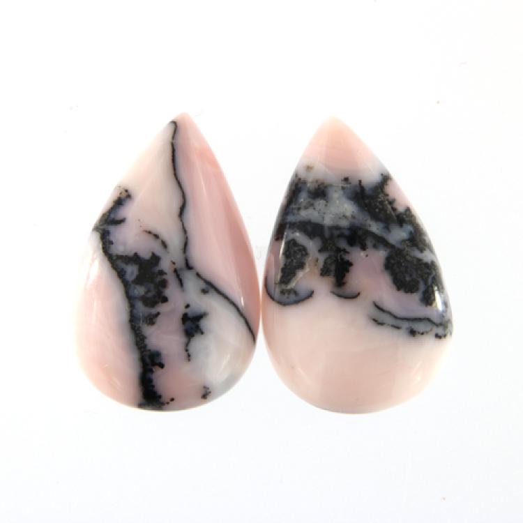 Pink Opal, Opal