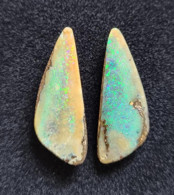 Boulder Opal, Opal, Pair