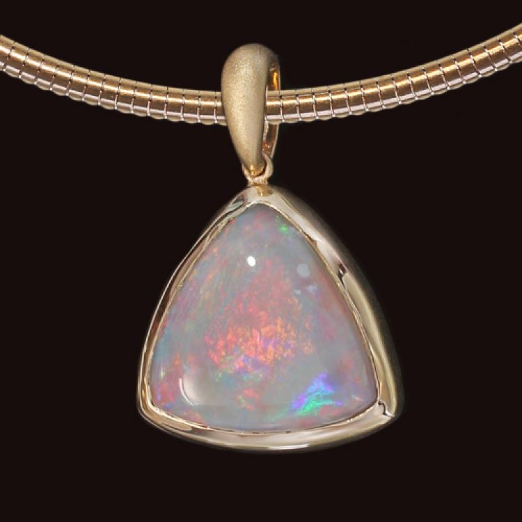 Pendant Gold Light Opal, Opal Jewellery
