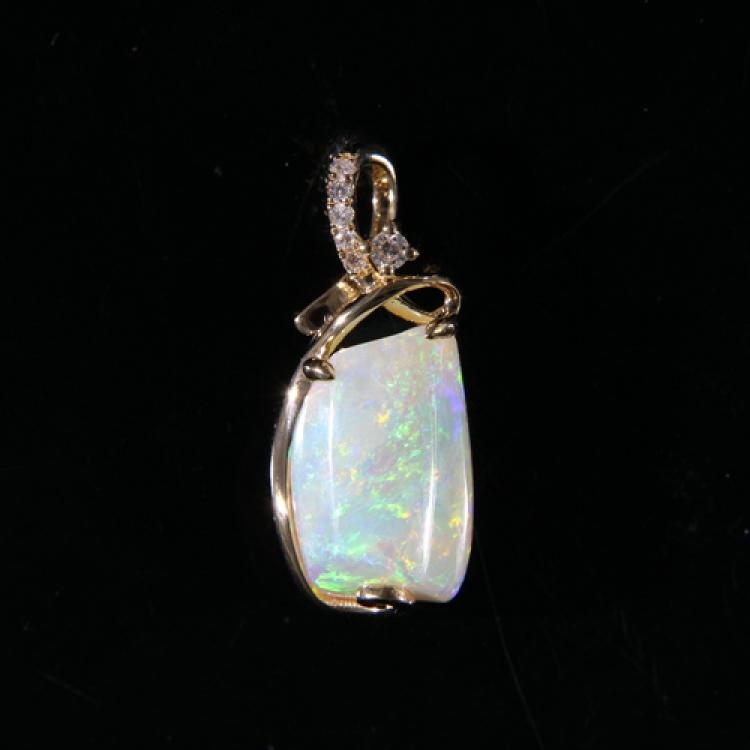 Gold Pendant with Colorful Opal and Diamonds