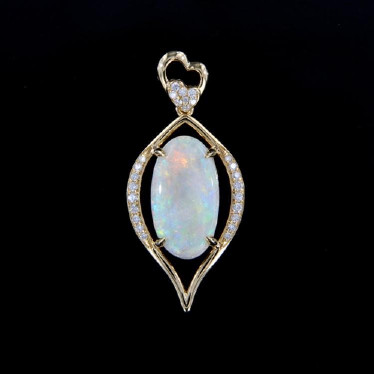 Pendant Gold Light Opal, Opal Jewellery