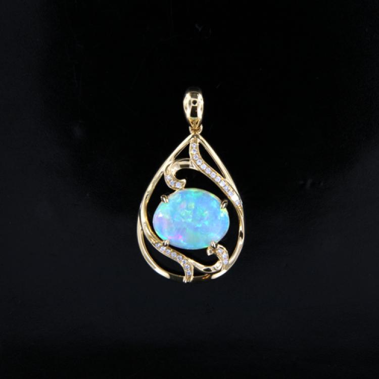 Anhänger Gold Heller Opal,  Opalschmuck, Gold