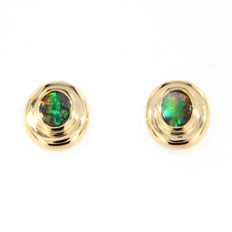 Kleine Ovale Boulderopal-Ohrstecker in 750er Gelbgold