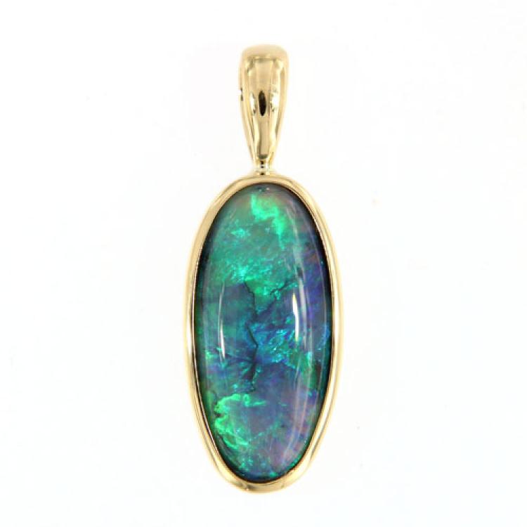 Schlichter Anhänger aus Gelbgold mit ovalem Schwarzopal